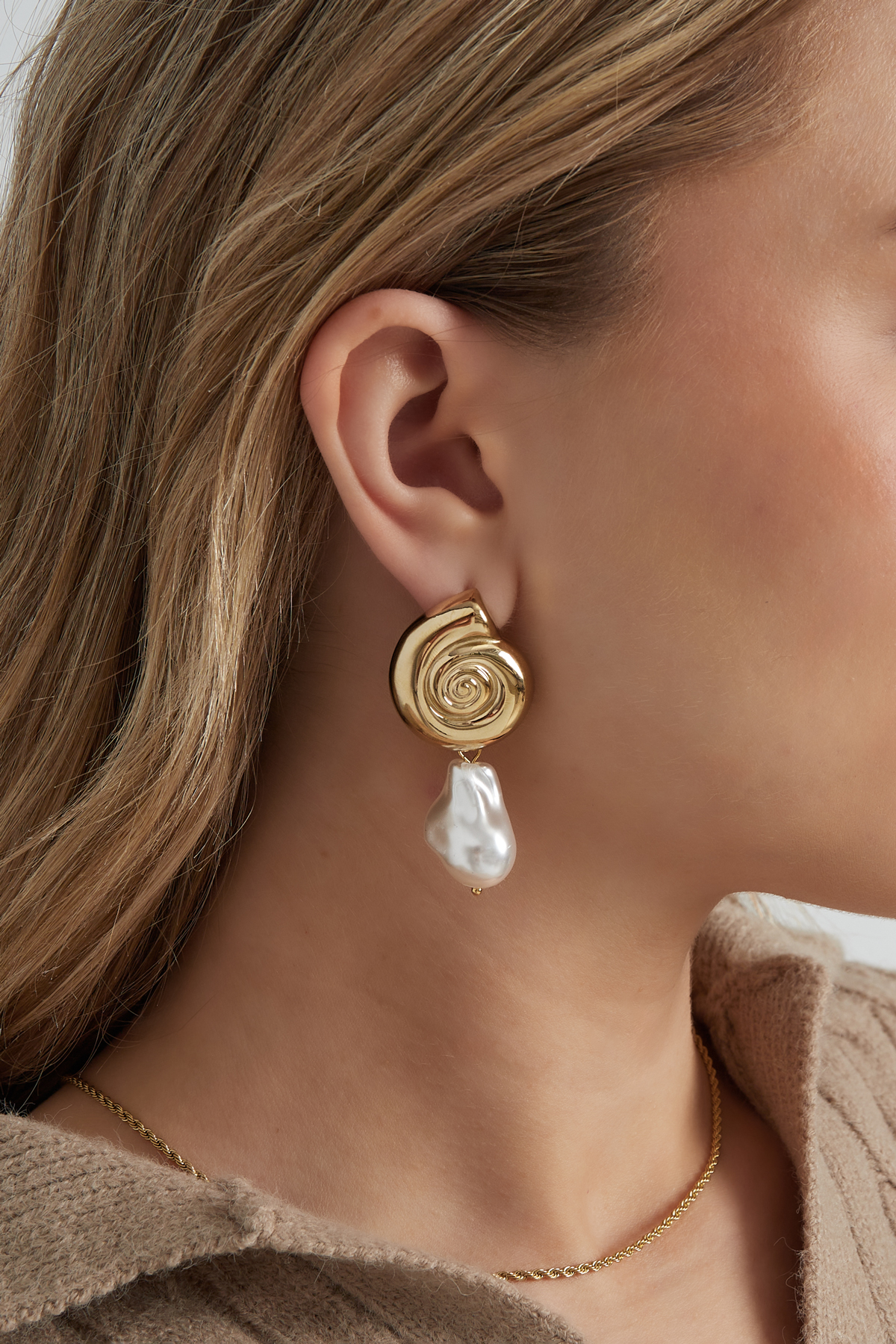Boucles d'oreilles perle coquillage - doré Image2